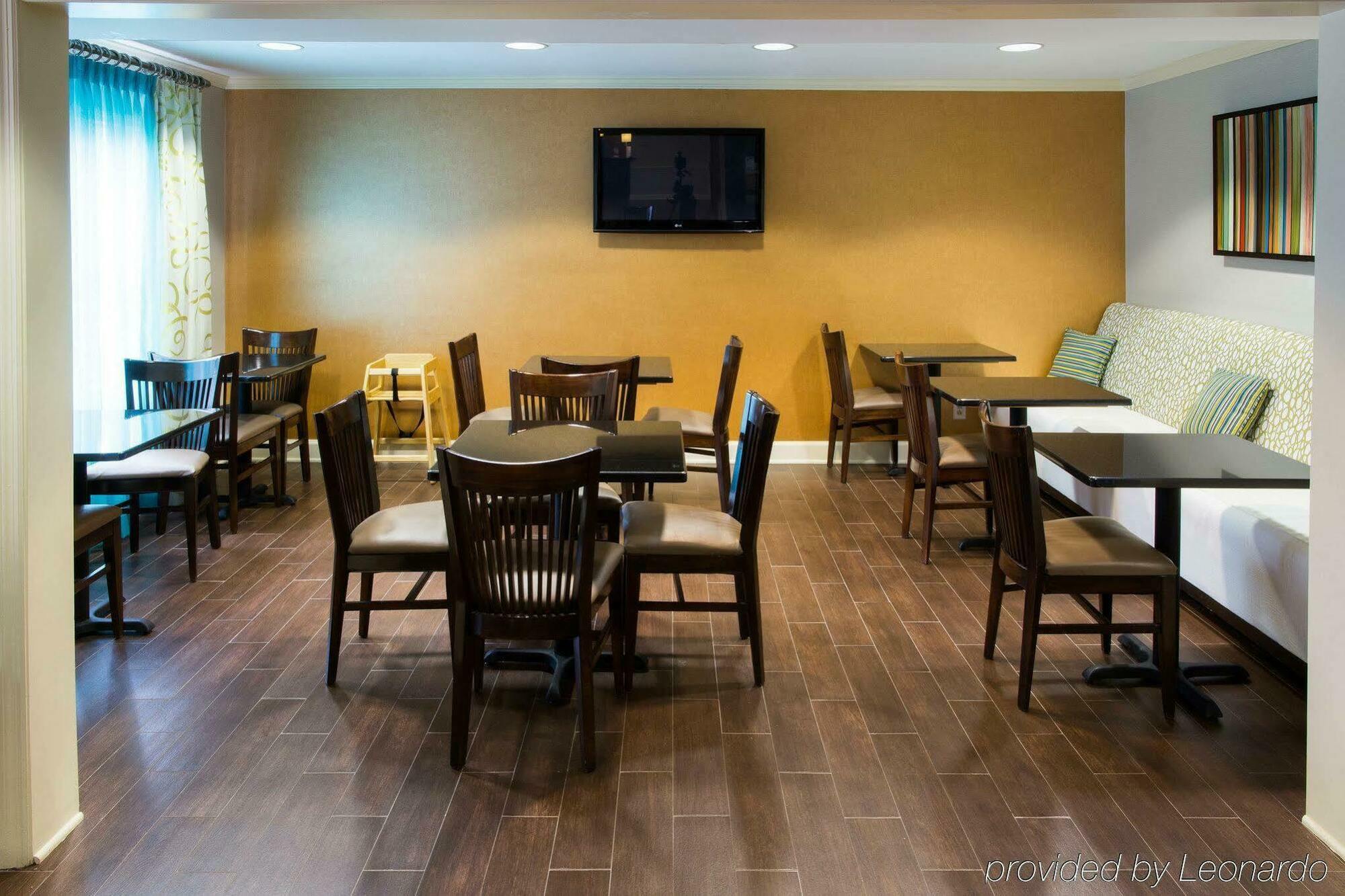 Holiday Inn Express Alpharetta - Roswell By Ihg Esterno foto